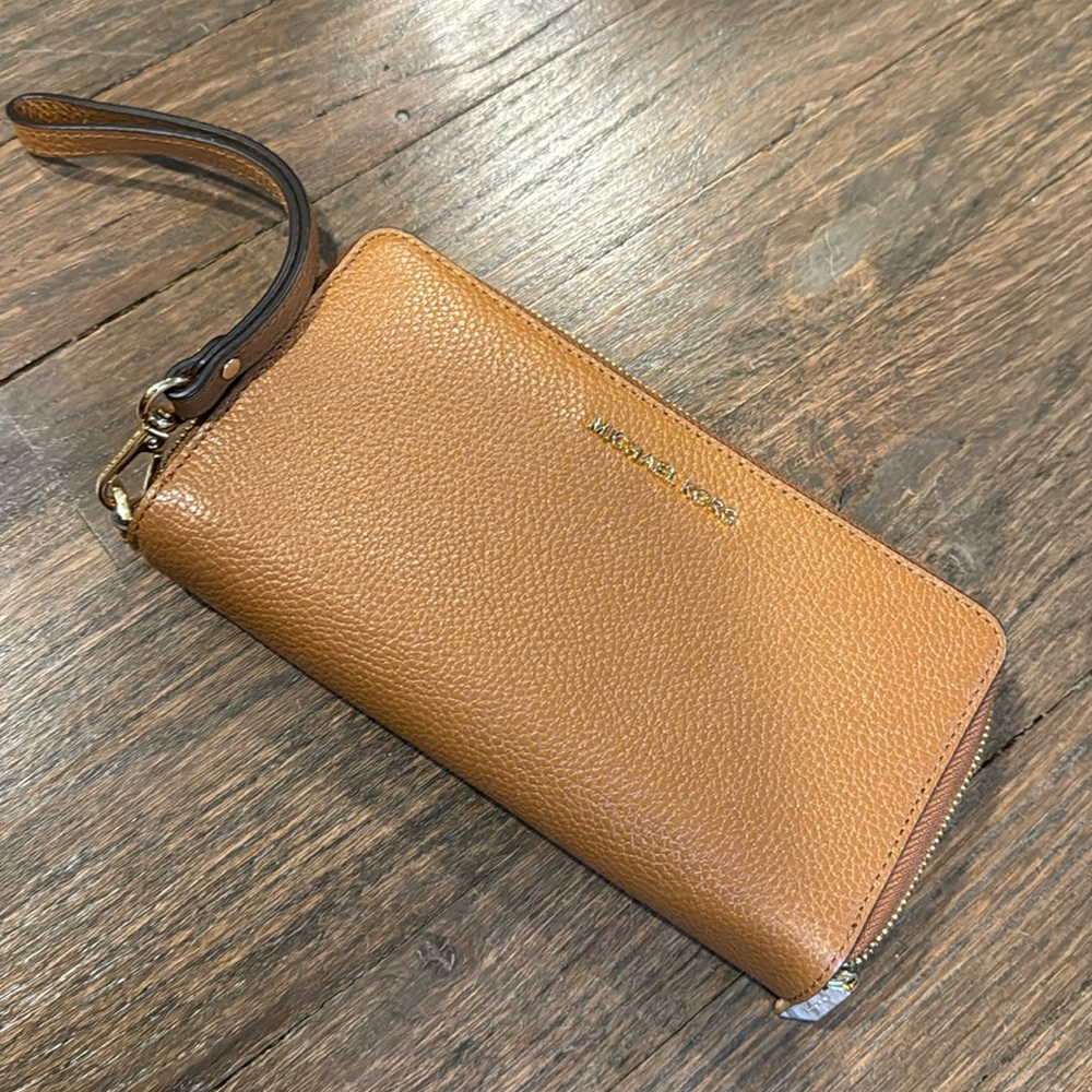 Michael Kors wallet
